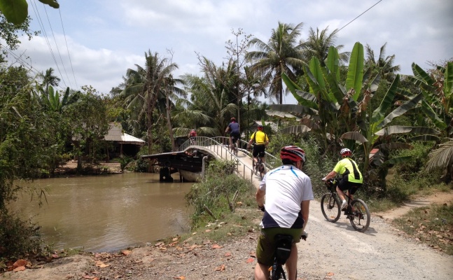 Vietnam To Cambodia Cycle